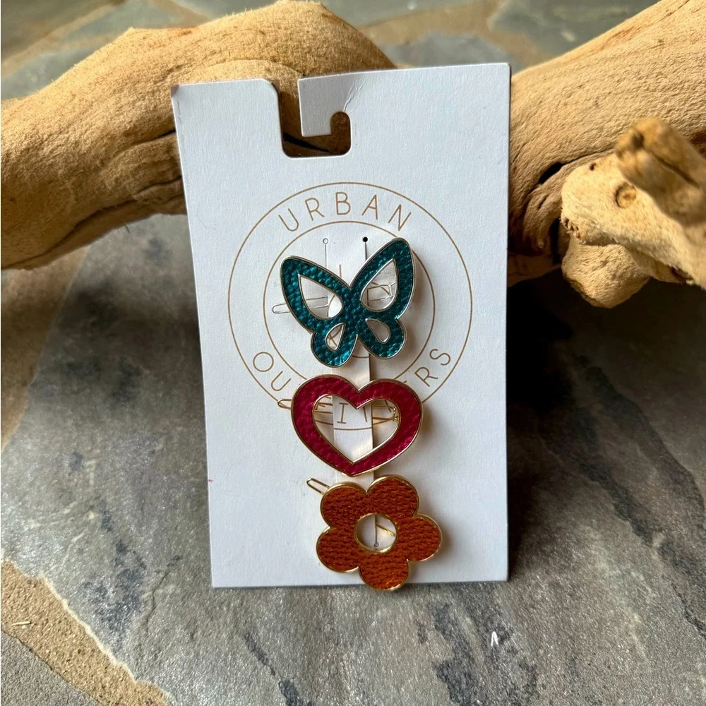 NEW🌟 UO BARRETTE Set